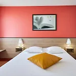 Ace Caen Nord Mémorial Hotel 3*