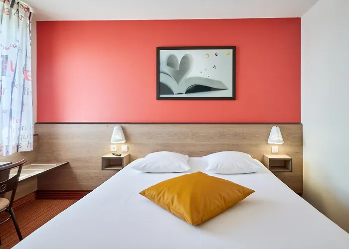 Ace Caen Nord Mémorial Hotel 3*