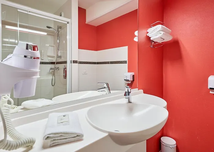 Ace Caen Nord Memorial 호텔